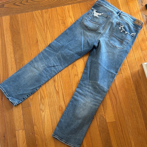 Distressed Blue women’s Jeans - Picture 6 of 8